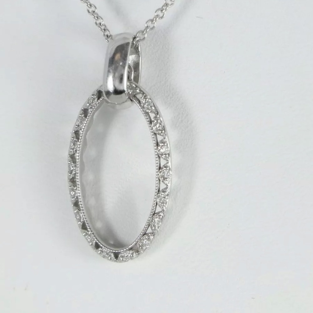 Tacori 18K White Gold Round Diamond Oval pendant